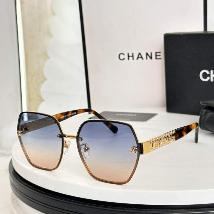 Picture of Chanel Sunglasses _SKUfw77710457fw